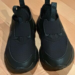 Nike Kids Black Mesh Slip-On Sneakers